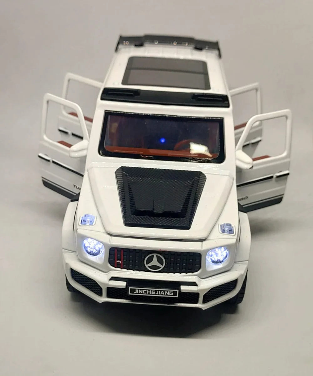 MERCEDES BRABUS 700 BENZ AMG G63 MODEL CAR G-WAGON